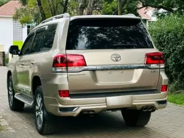 Toyota Landcruiser Sahara