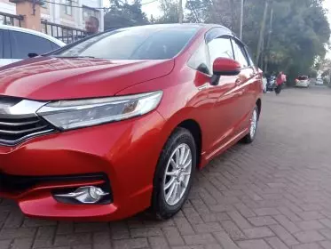 Honda Fit shuttle hybrid