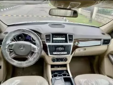 Mercedes-Benz ML 350