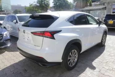 Lexus NX300h Hybrid