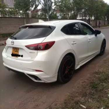 Mazda Axela