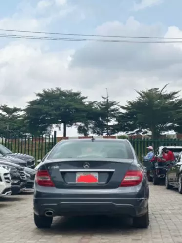 Mercedes-Benz C 250