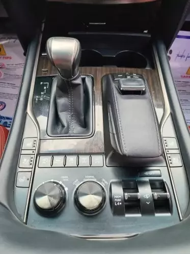 Lexus LX 570