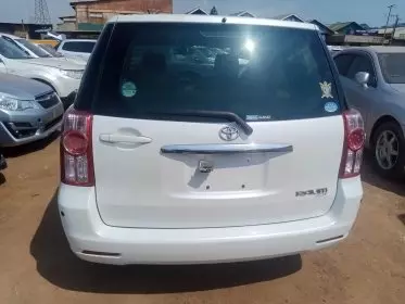 Toyota Raum