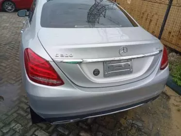Mercedes-Benz C 300