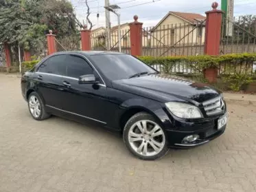Mercedes-Benz C200