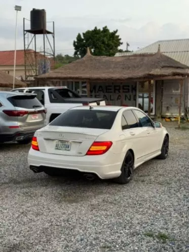 Mercedes-Benz C 300