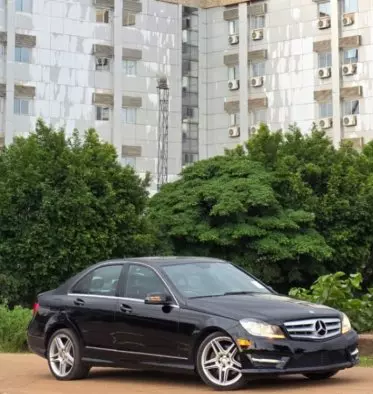 Mercedes-Benz C 300