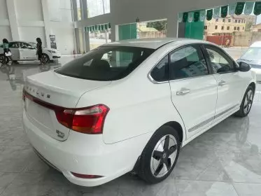 DONGFENG Aeolus E70