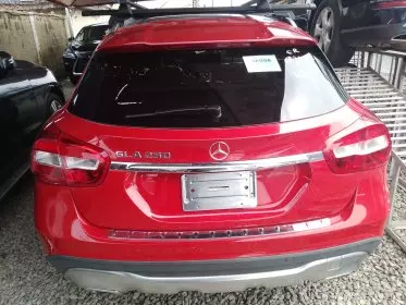 Mercedes-Benz GLA 250