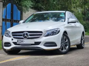 Mercedes-Benz C200