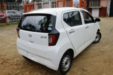 Daihatsu Mira 