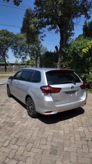Toyota Fielder 