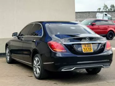 Mercedes-Benz C 200