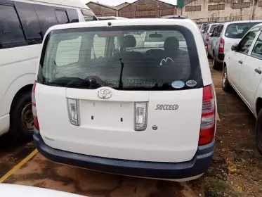 Toyota Succeed