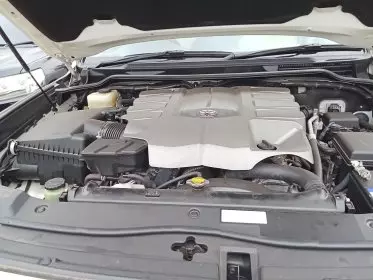 Toyota Land Cruiser V8