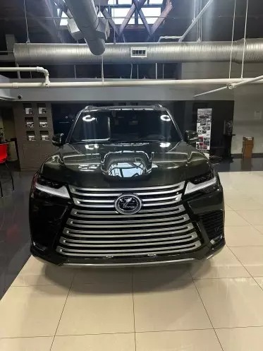 Lexus LX 600