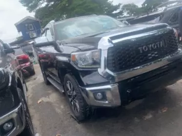 Toyota Sequoia