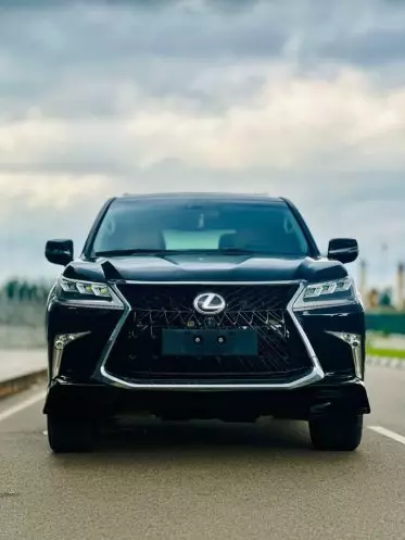 Lexus LX 570