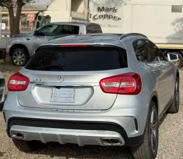 Mercedes-Benz GLA 250