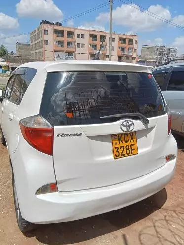 Toyota Ractis