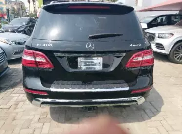 Mercedes-Benz ML 400