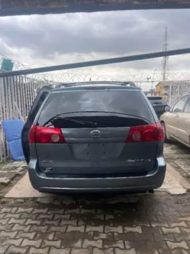 Toyota Sienna