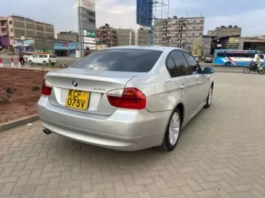 BMW 320i
