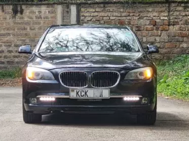 BMW 740