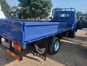 Hyundai Mighty