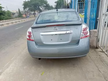 Nissan Sentra