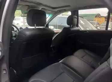 Mercedes-Benz ML 350