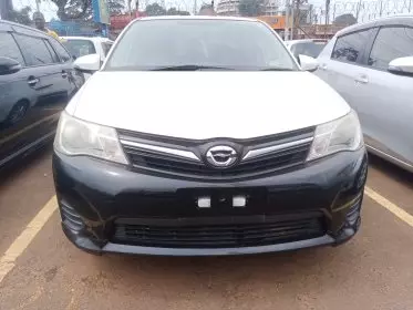 Toyota Fielder 