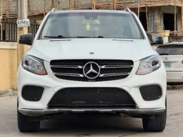 Mercedes-Benz 350