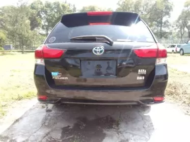 Toyota Fielder 