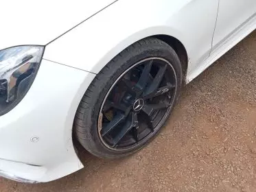 Mercedes-Benz E 250