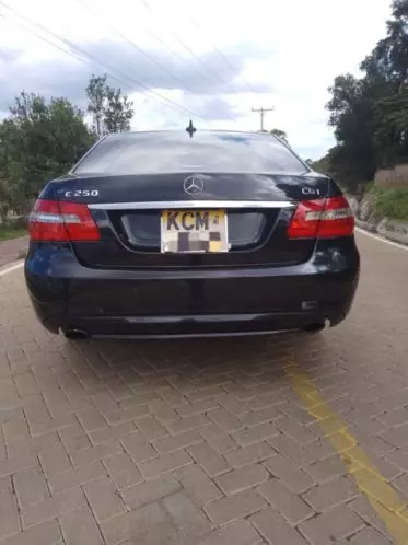 Mercedes-Benz E250