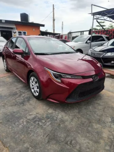 Toyota Corolla Cross (High Grade)