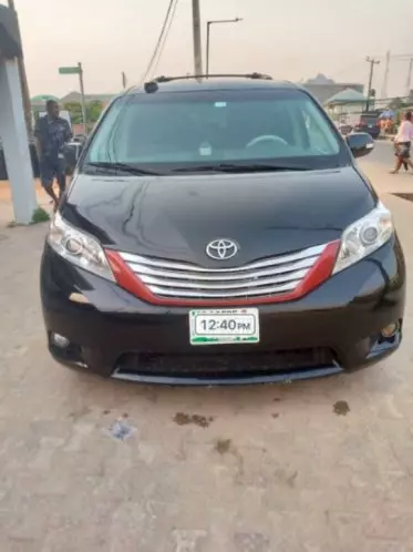 Toyota Sienna