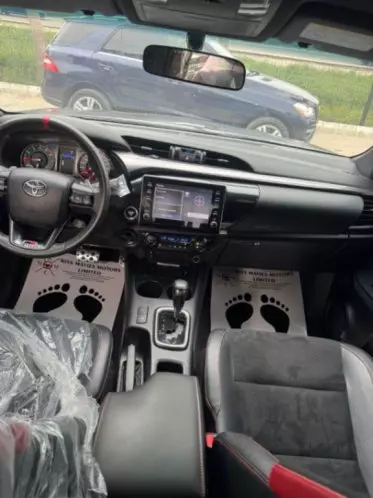 Toyota Hilux