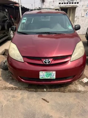 Toyota Sienna