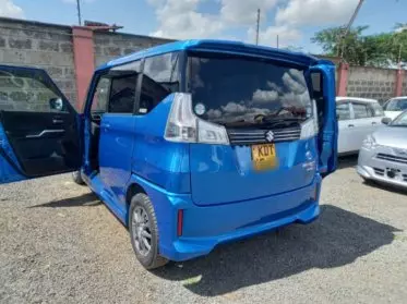 SUZUKI  solio bandit hybrid