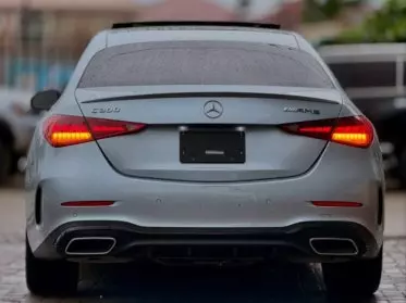 Mercedes-Benz C 300