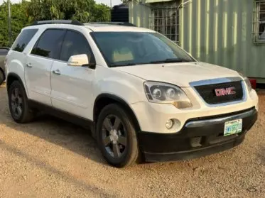 GMC Acadia