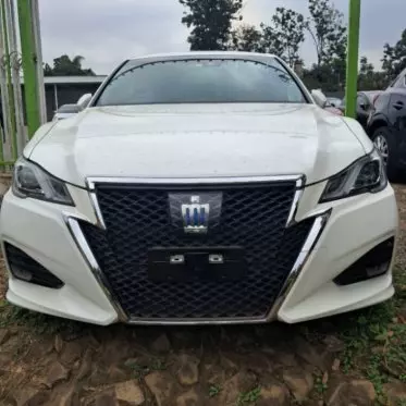 Toyota Crown Athlete