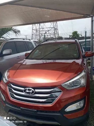 Hyundai Grand Santa Fe