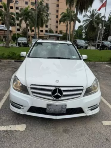 Mercedes-Benz C 300