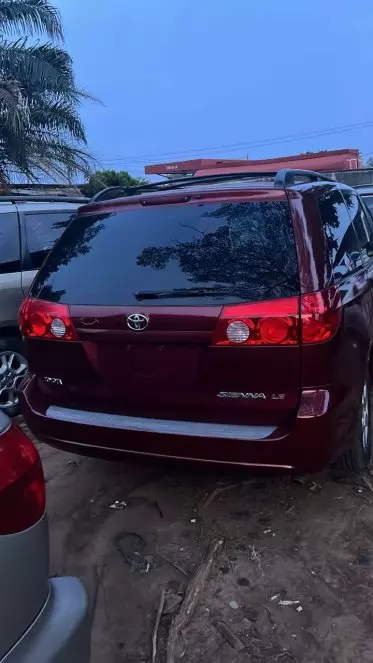 Toyota Sienna