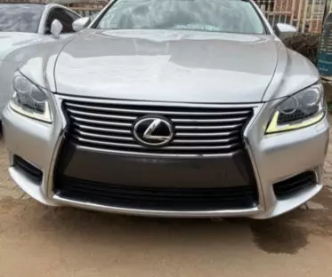 Lexus LS 460