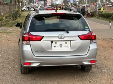 Toyota Fielder 